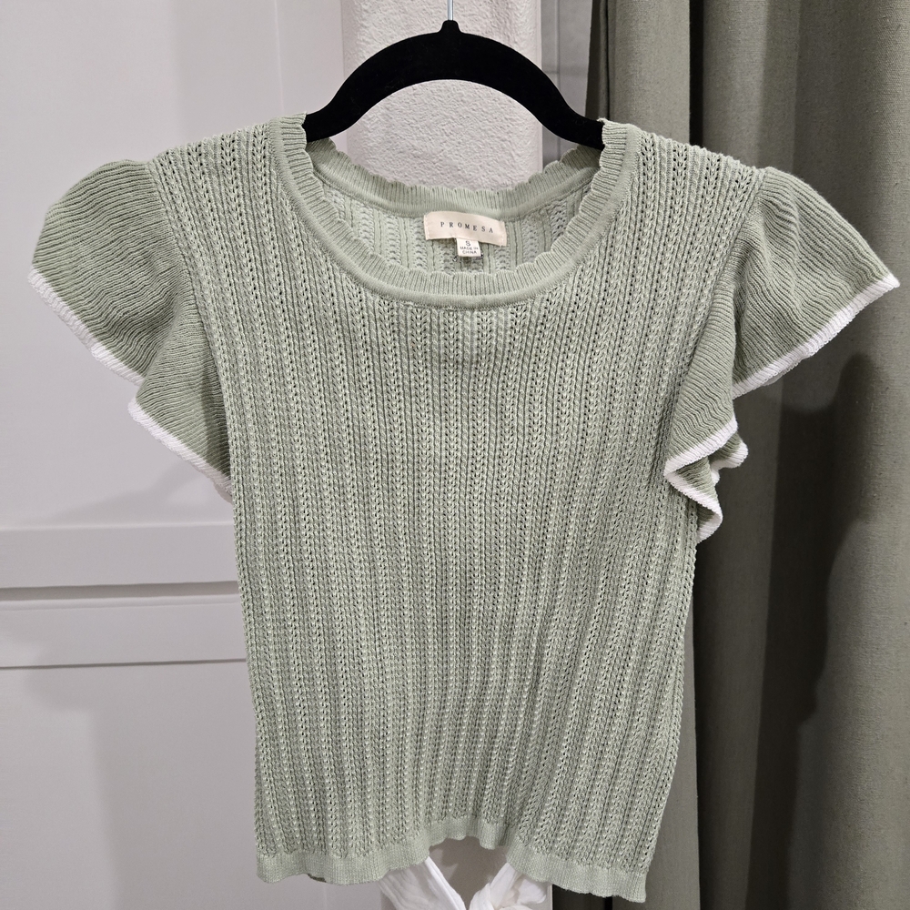 Promesa Sage Knit Top with Ruffle Detail